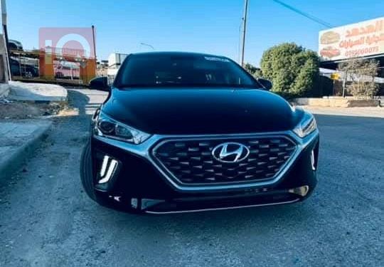 هیوندای ئایۆنیک